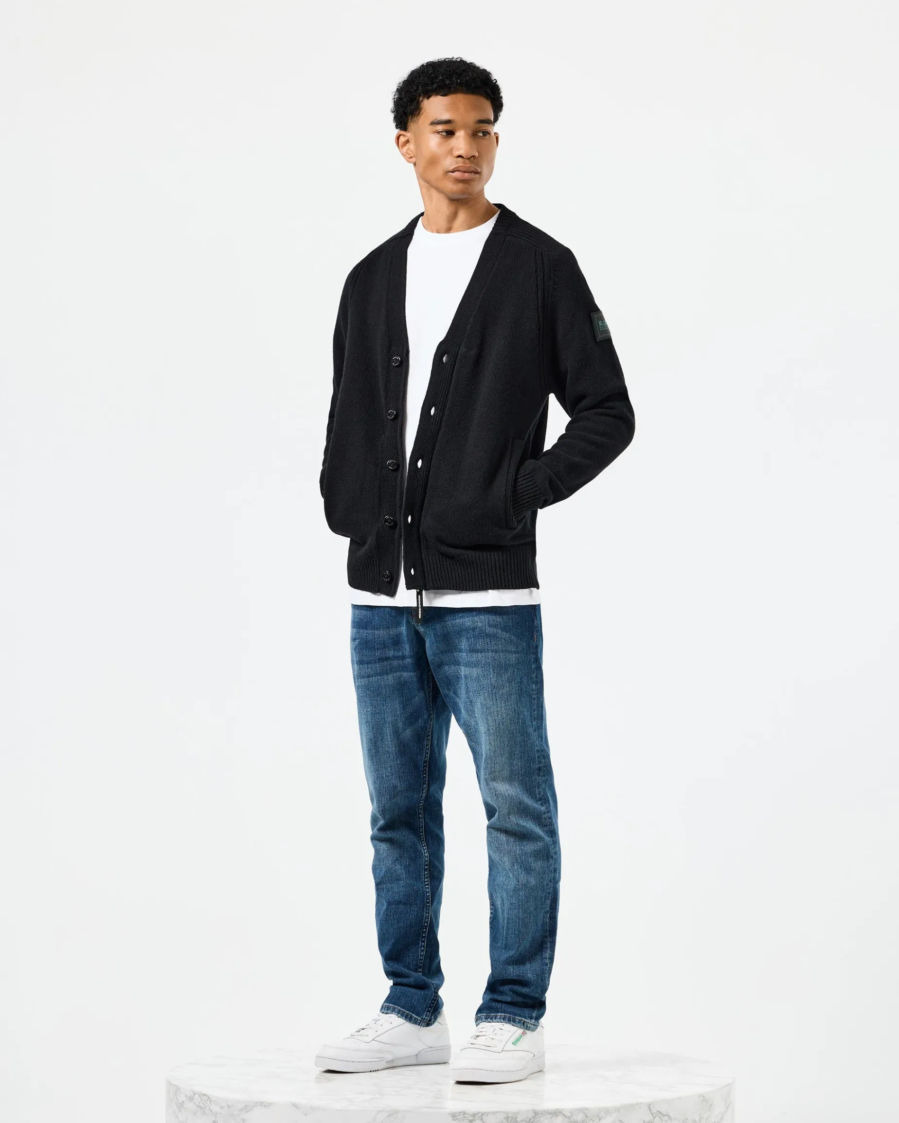 Lauda Knitted Wool Cardigan Black